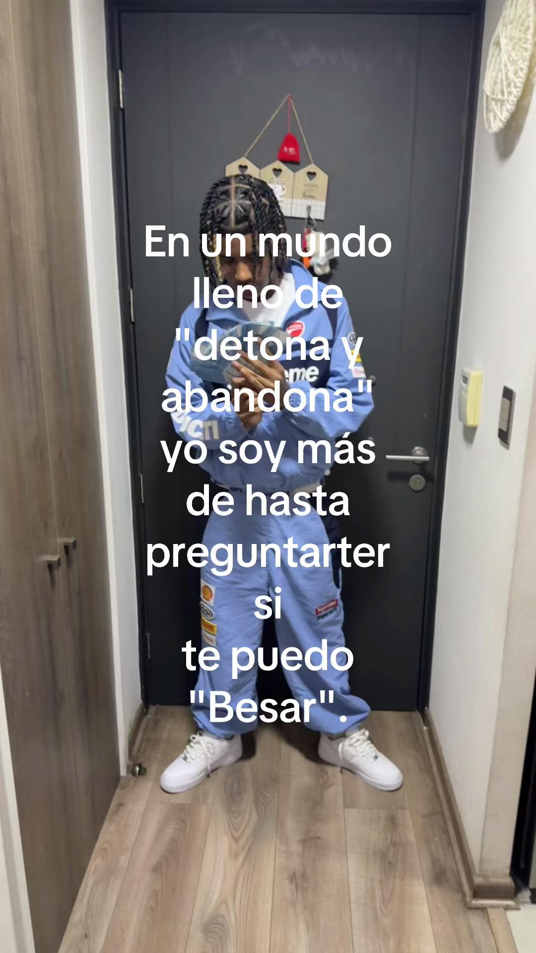 @8TR3Y