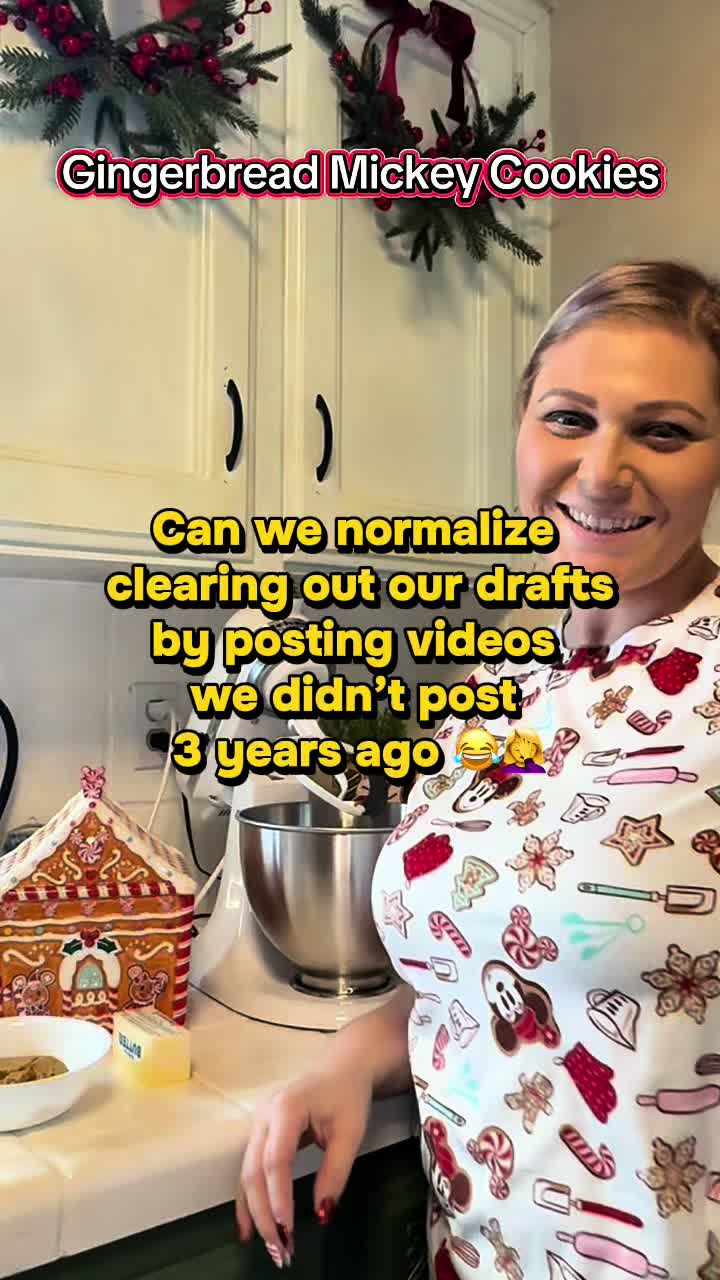 @DisneySarah23
