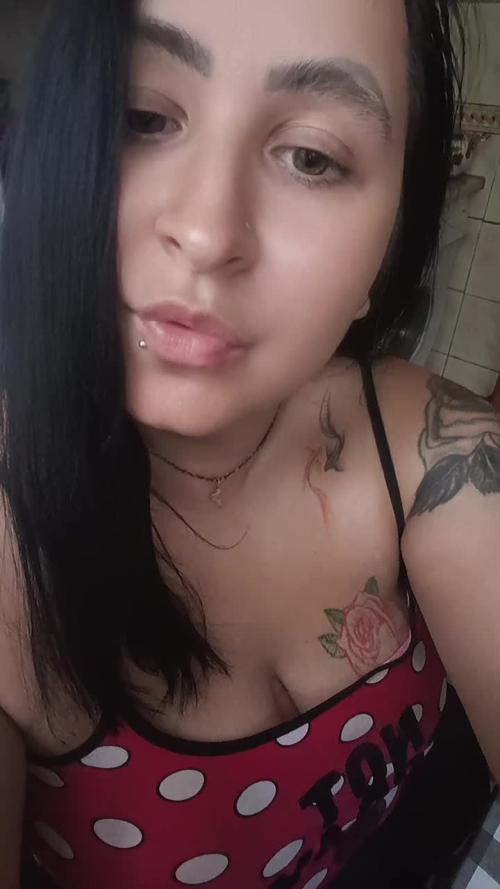 @Czoorna💋😈