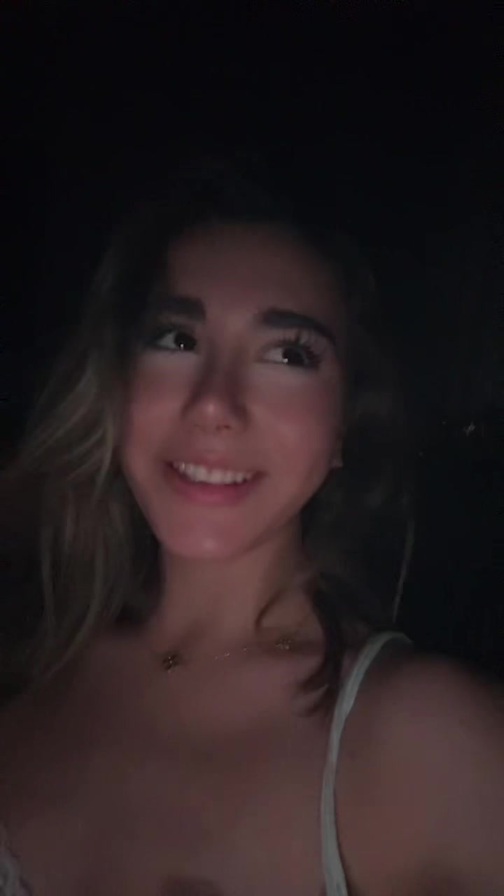 @shainashafiie