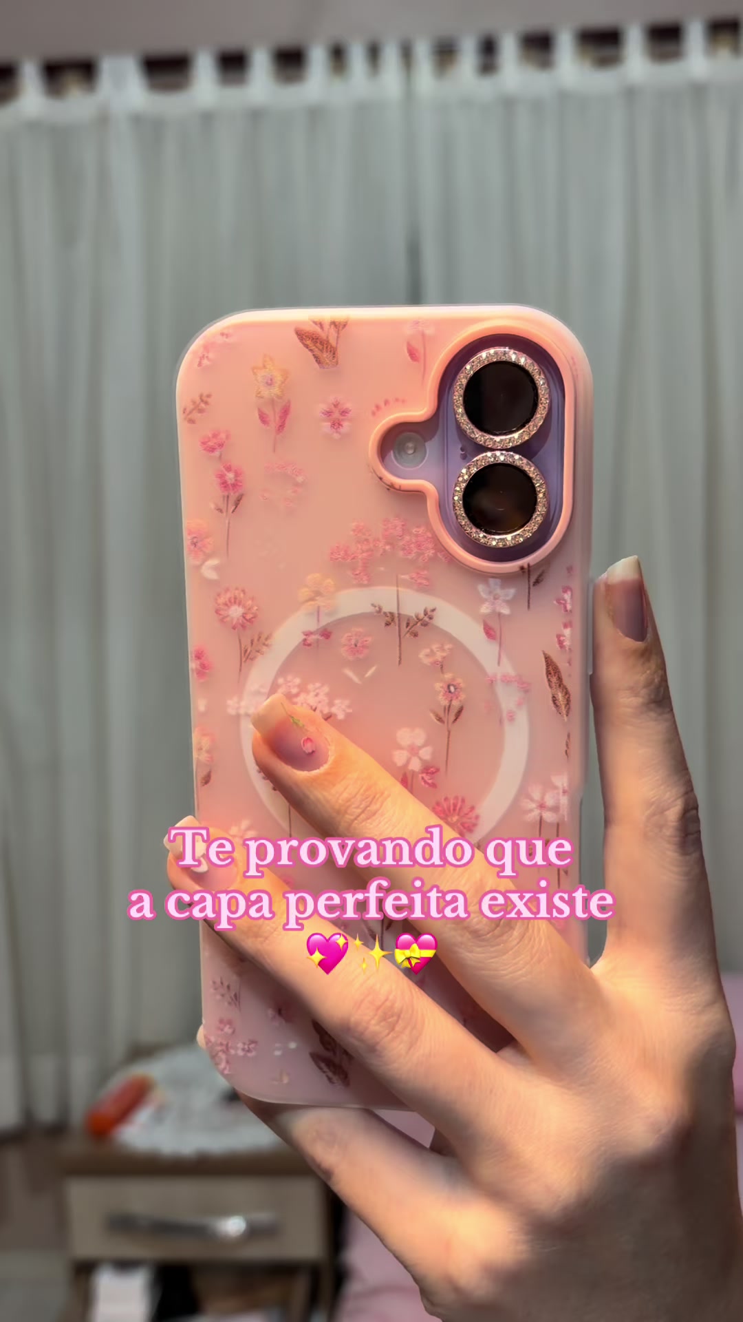 @Alineh / tecnologia