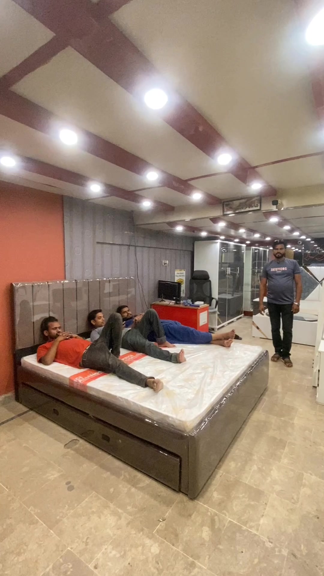 @IMRAN & SONS FURNITURE