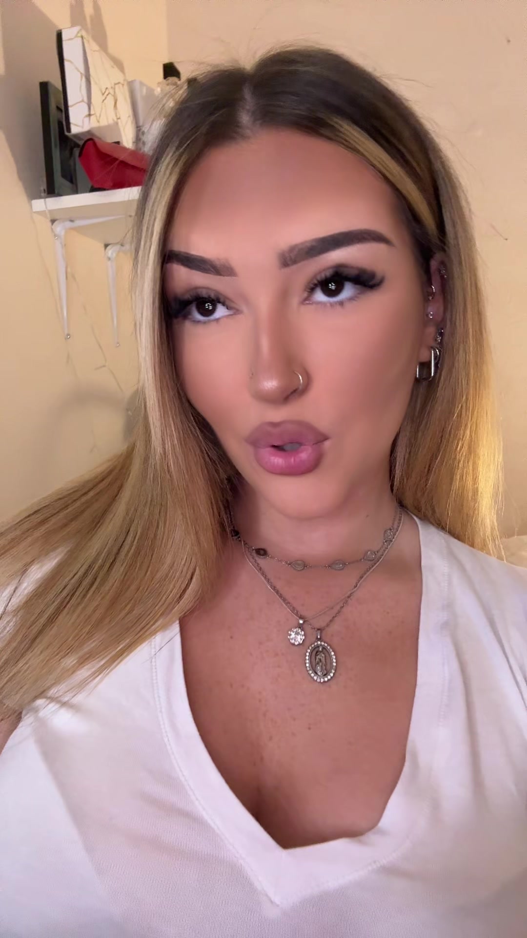 @leelou