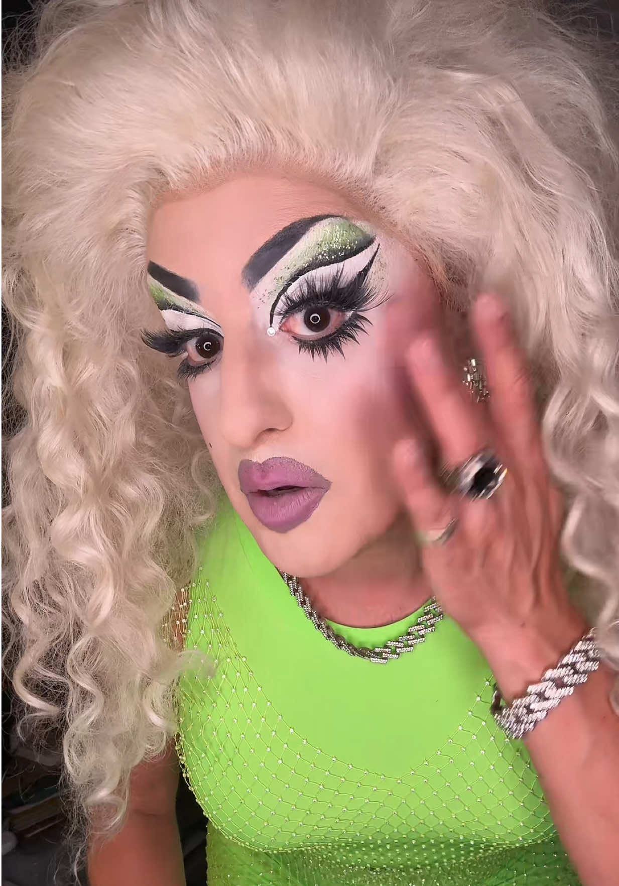 @Miss Evita Loca