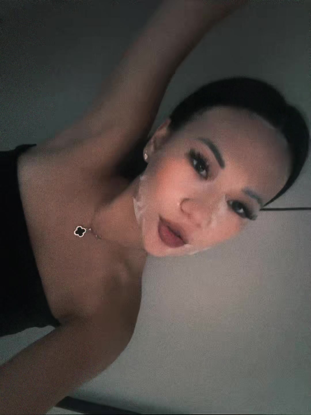 @elinaaa