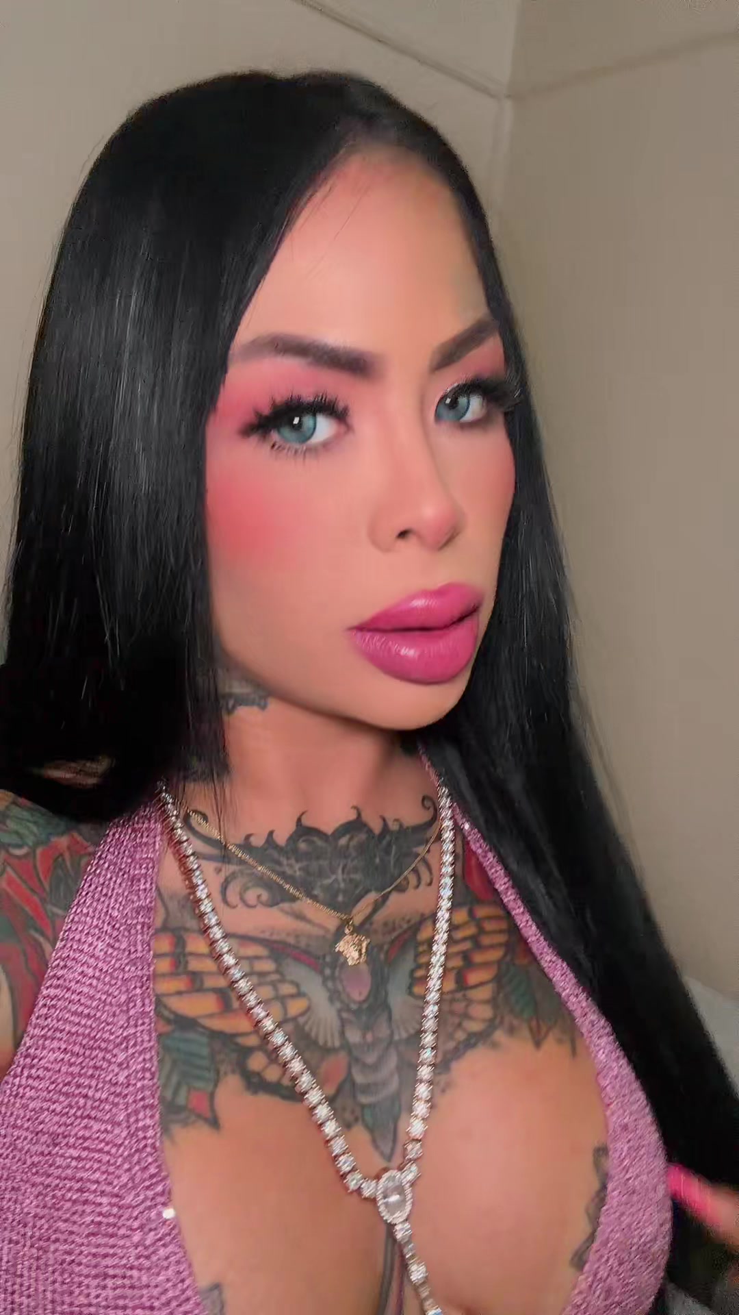 @nikk1acosta