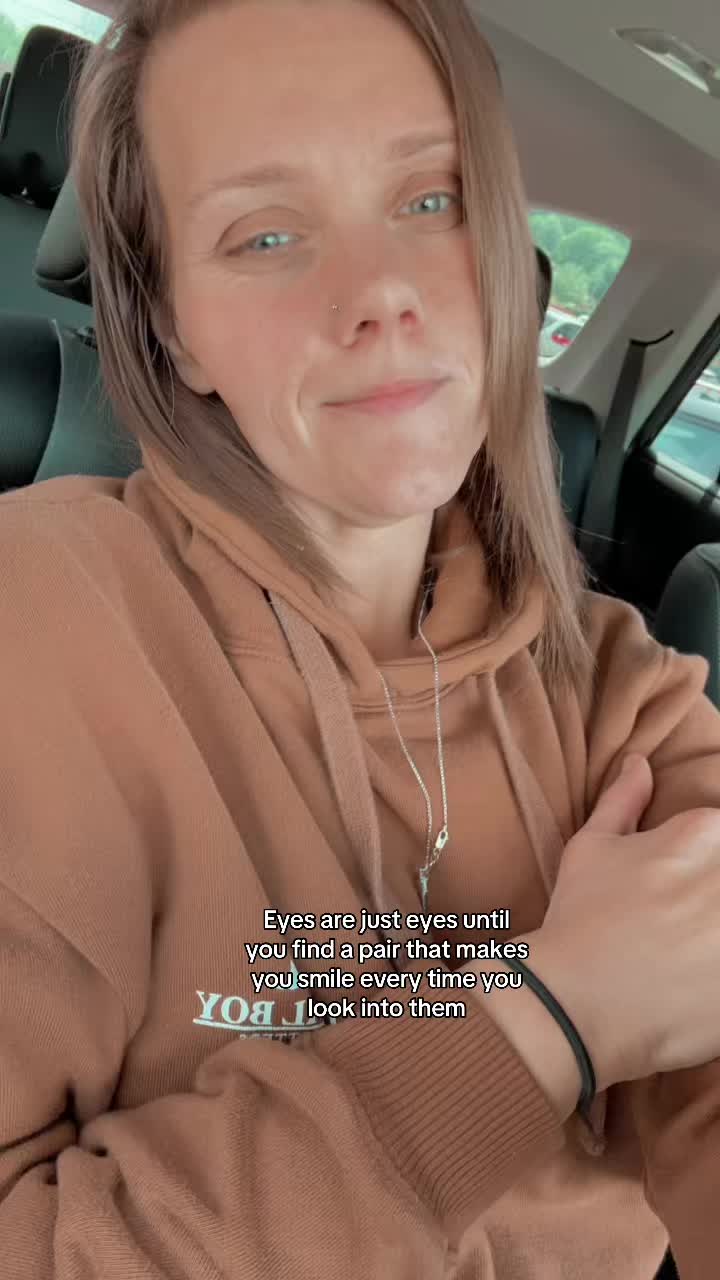 @LaceyNicole