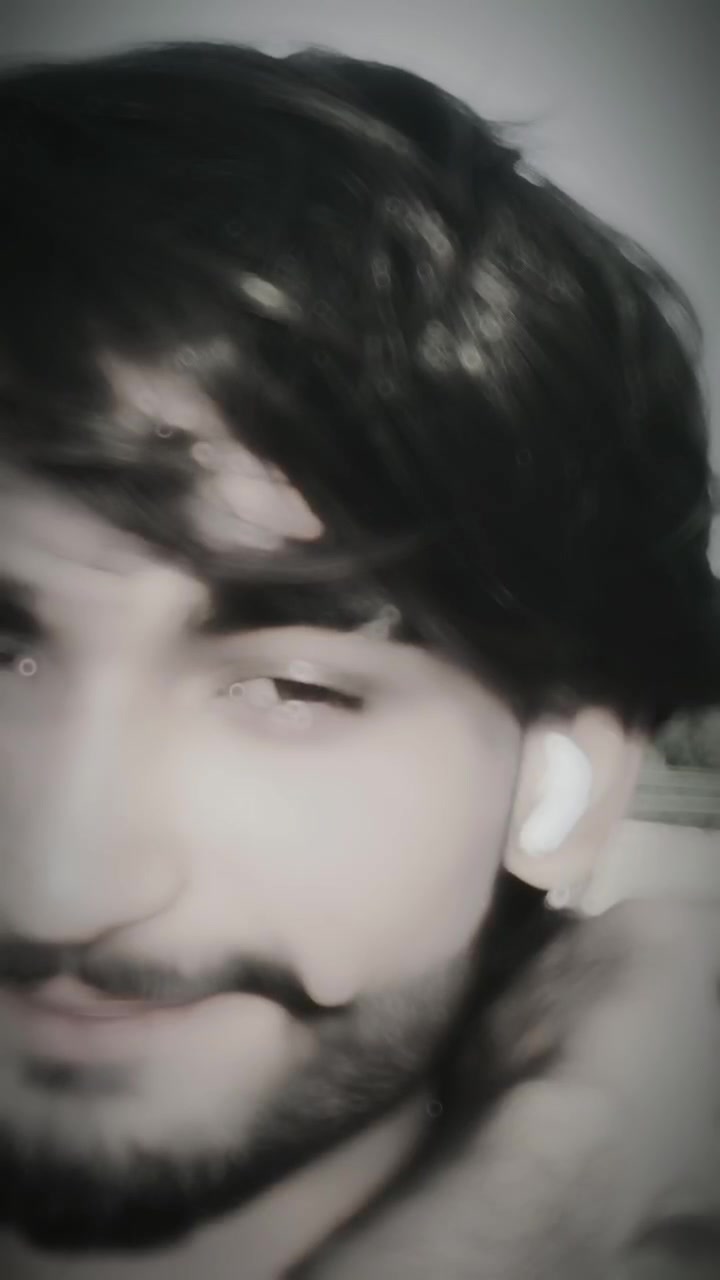 @MALIK 👑