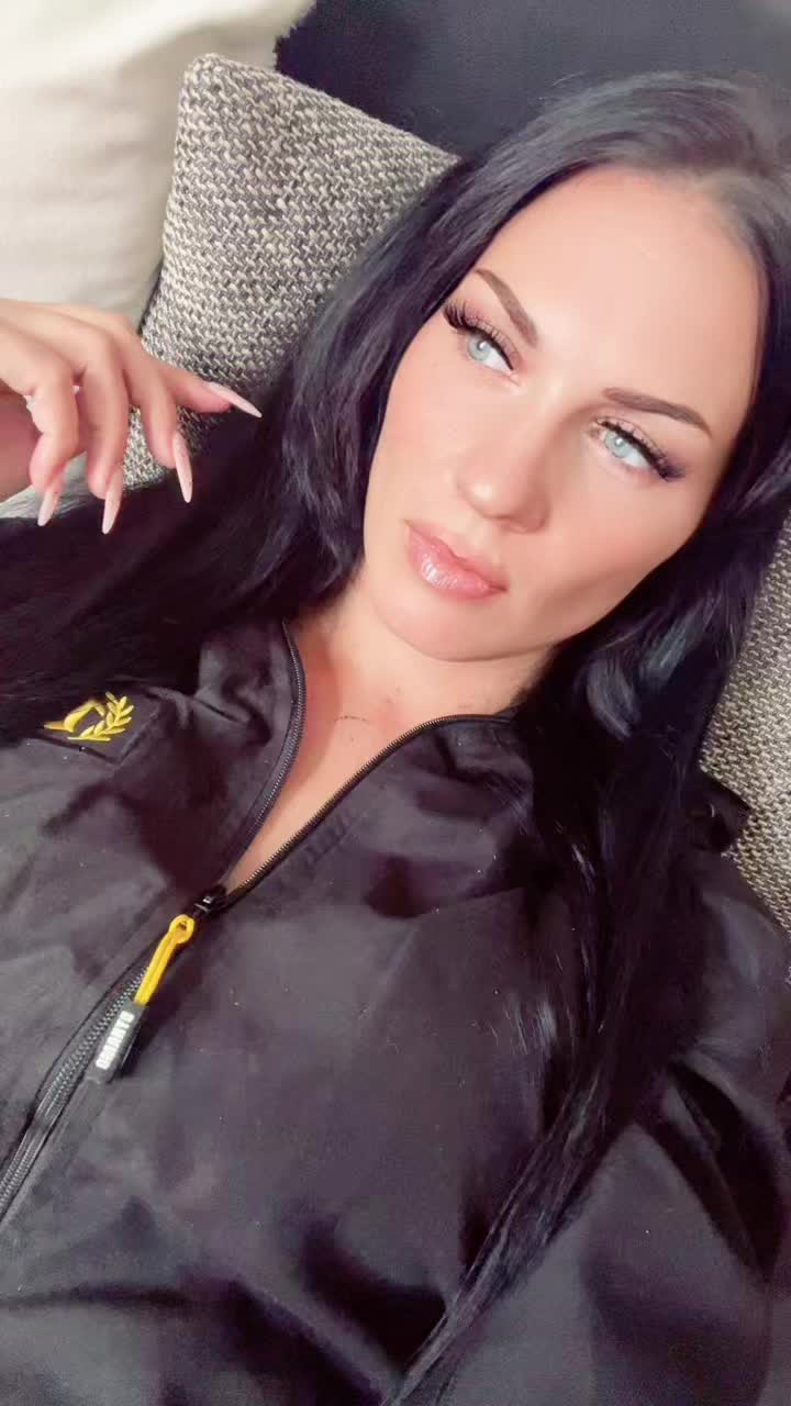 @_Miri_🇩🇪🦅