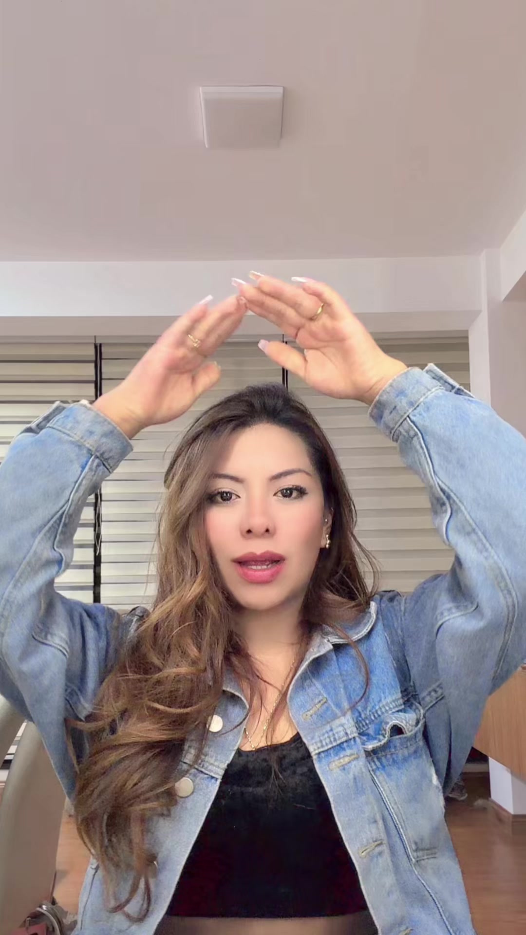 @Ana
