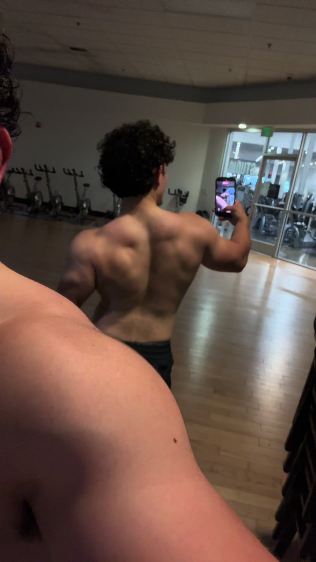 @jonnygoesgym