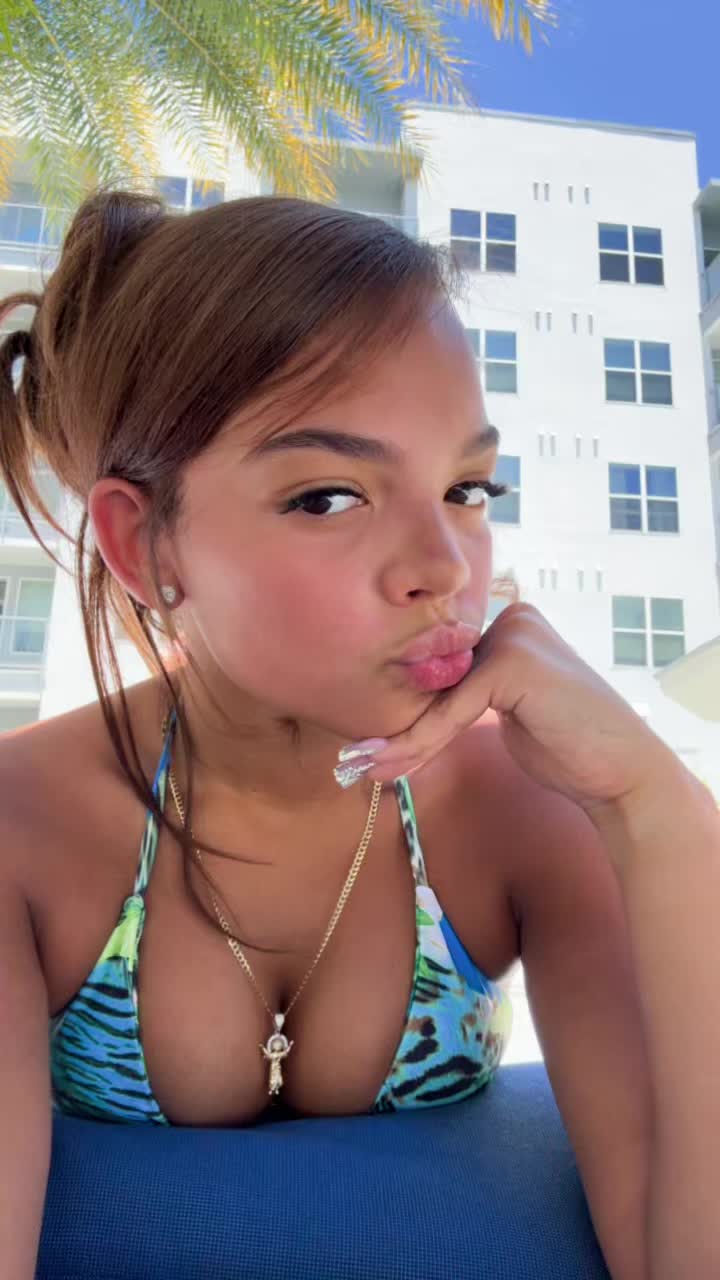 @Opmbabiela
