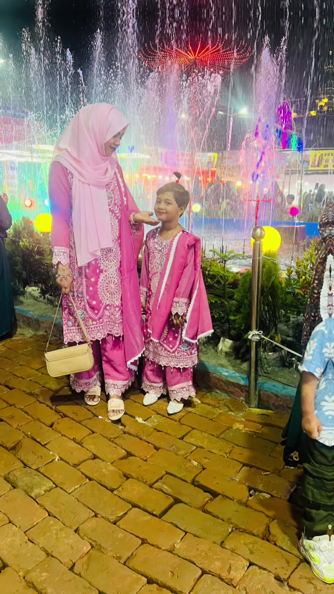 @Odhora Antara