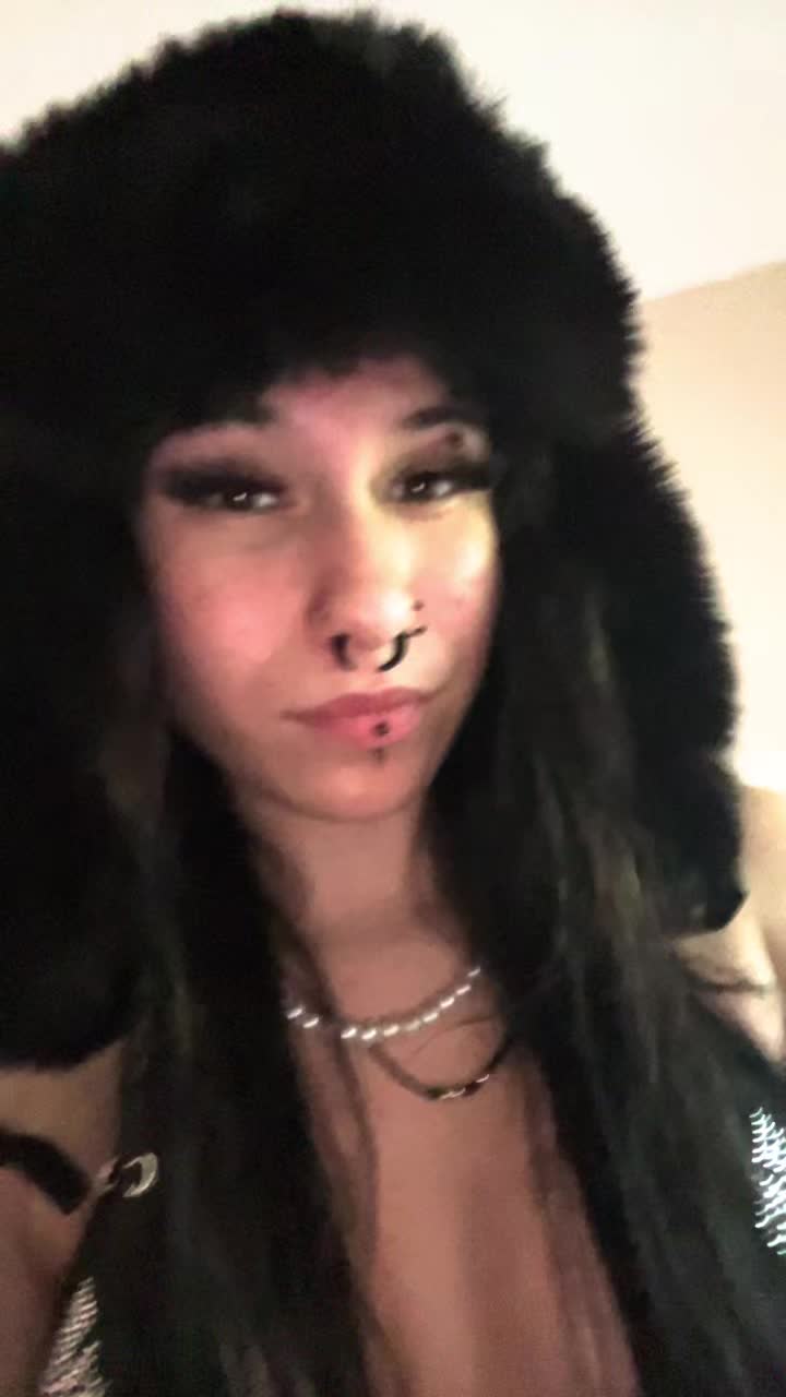 @️