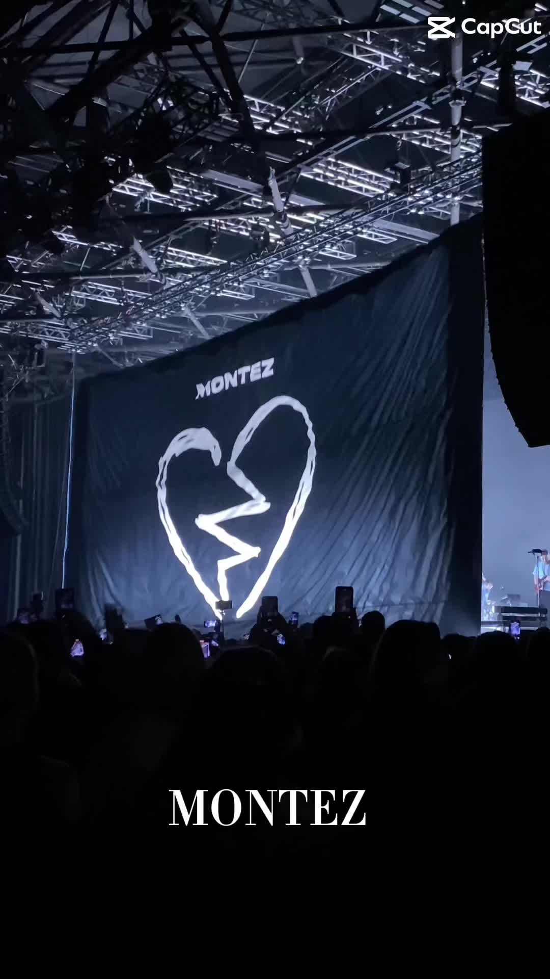 @Desir&eacute;e 🦋