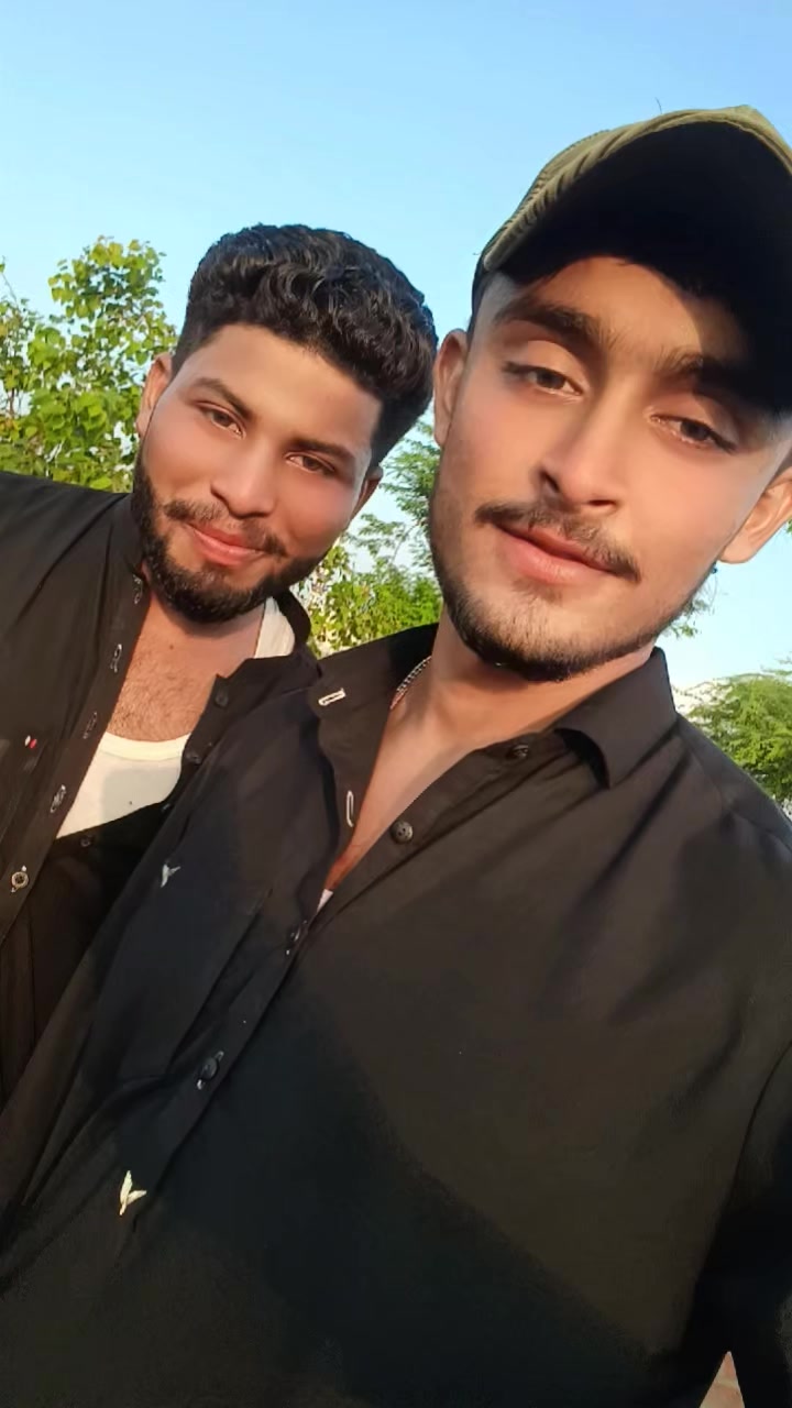 @𓆩🗿AWAIS RAجPUT🪽𓆪