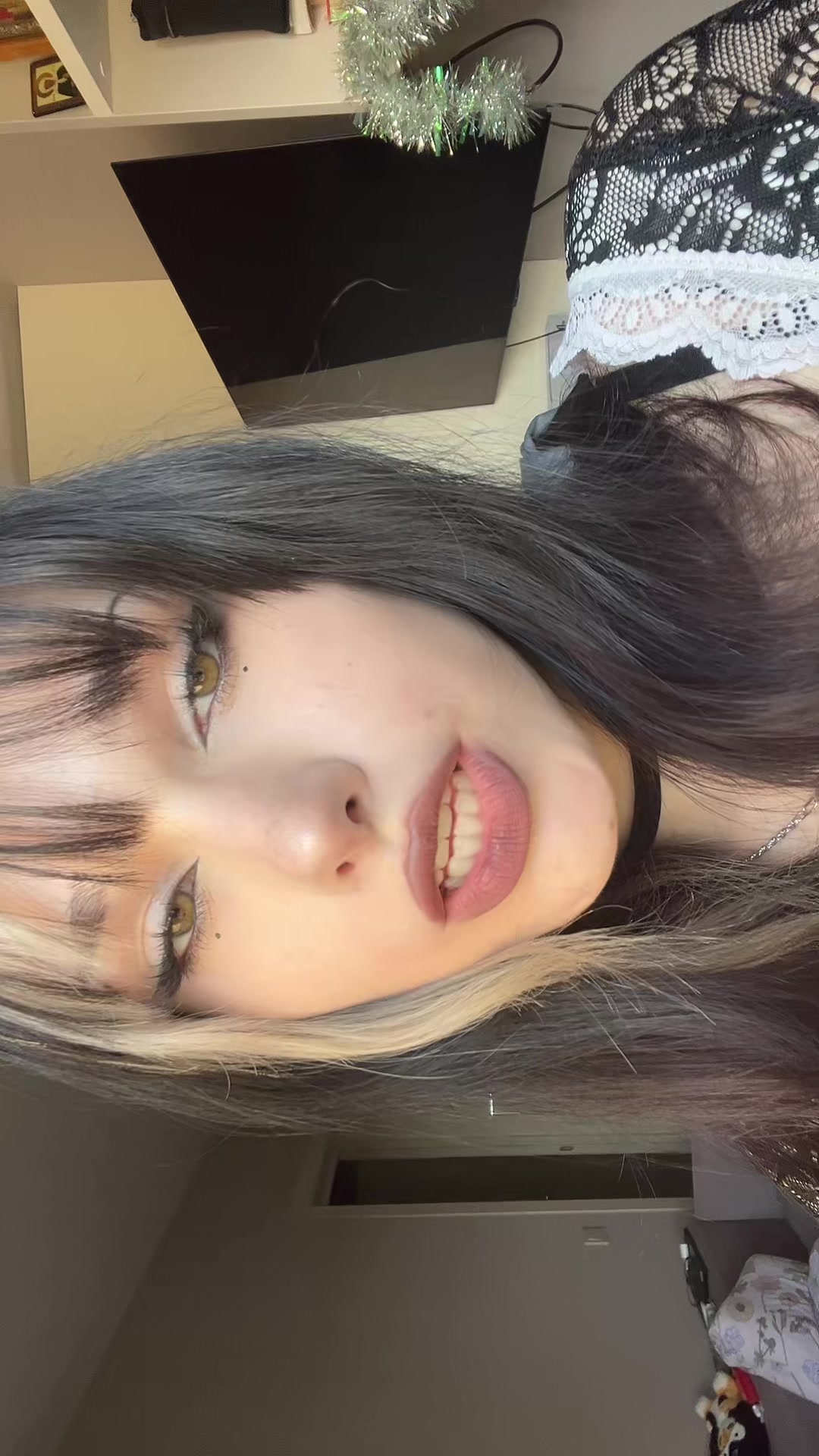 @__a_shii__