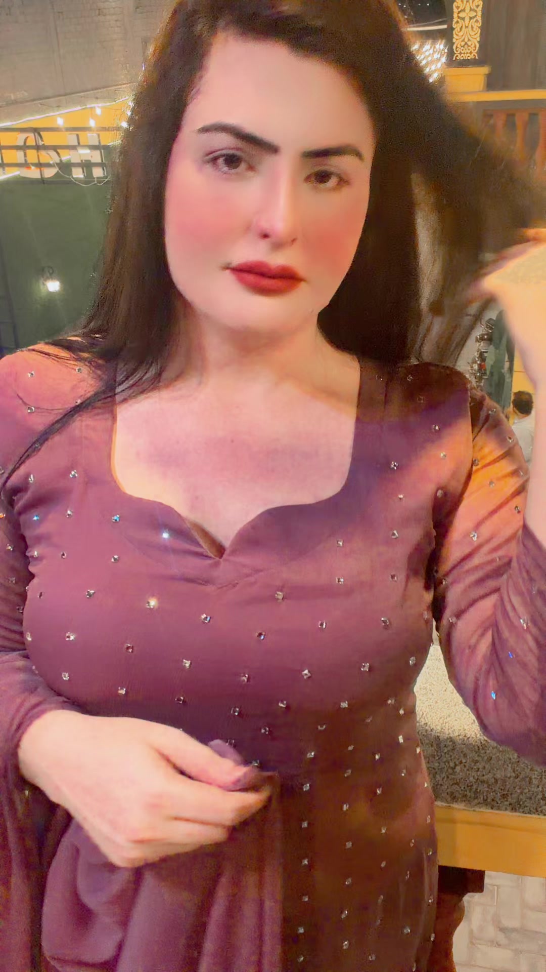 @Riya Khan34