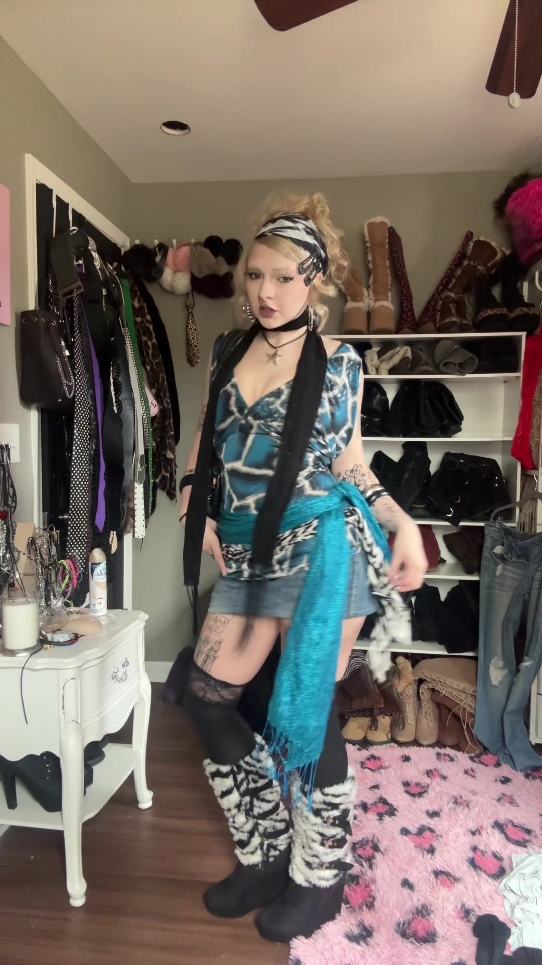 @alexa😋