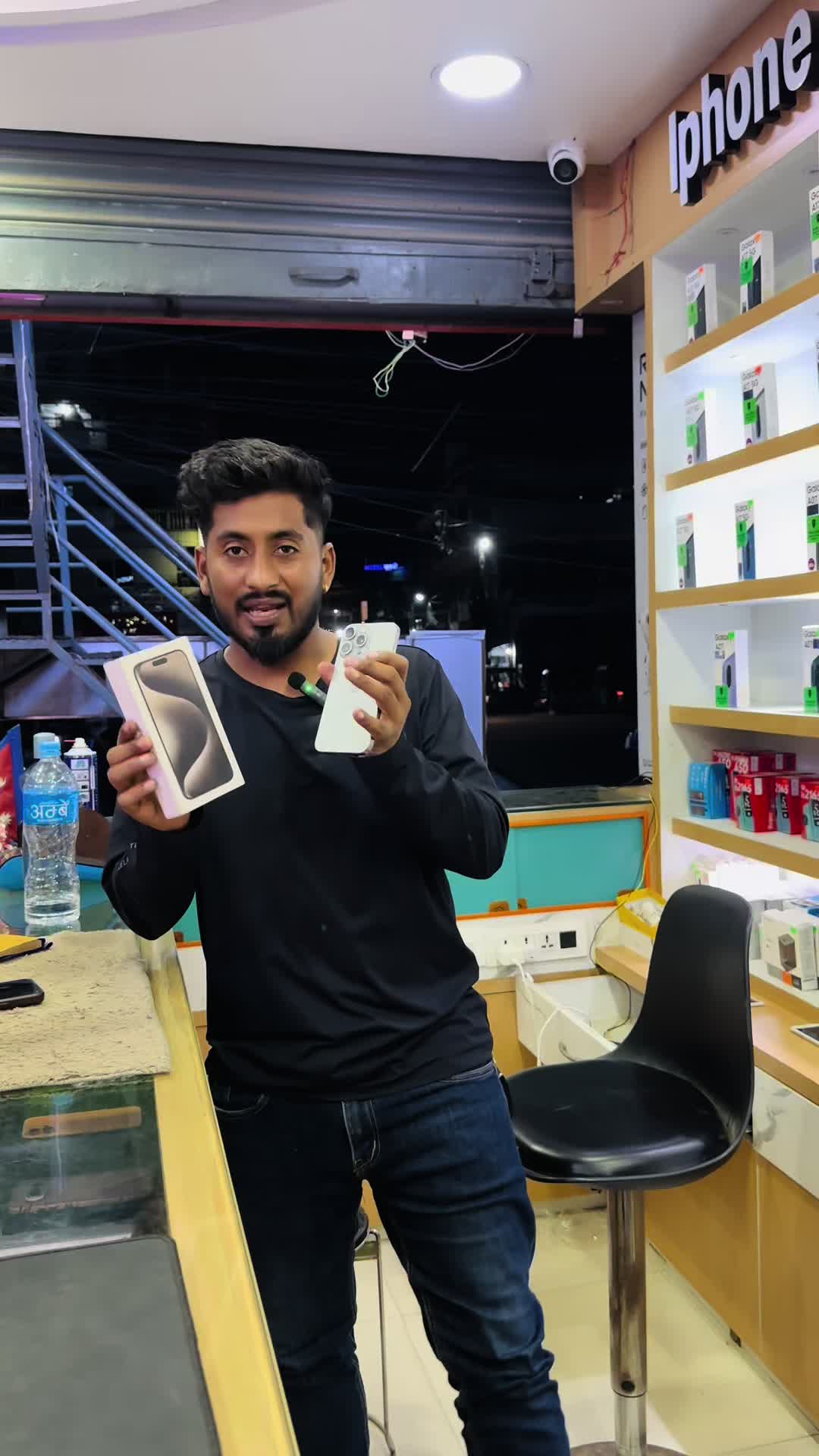 @Manoj Mobile Store official