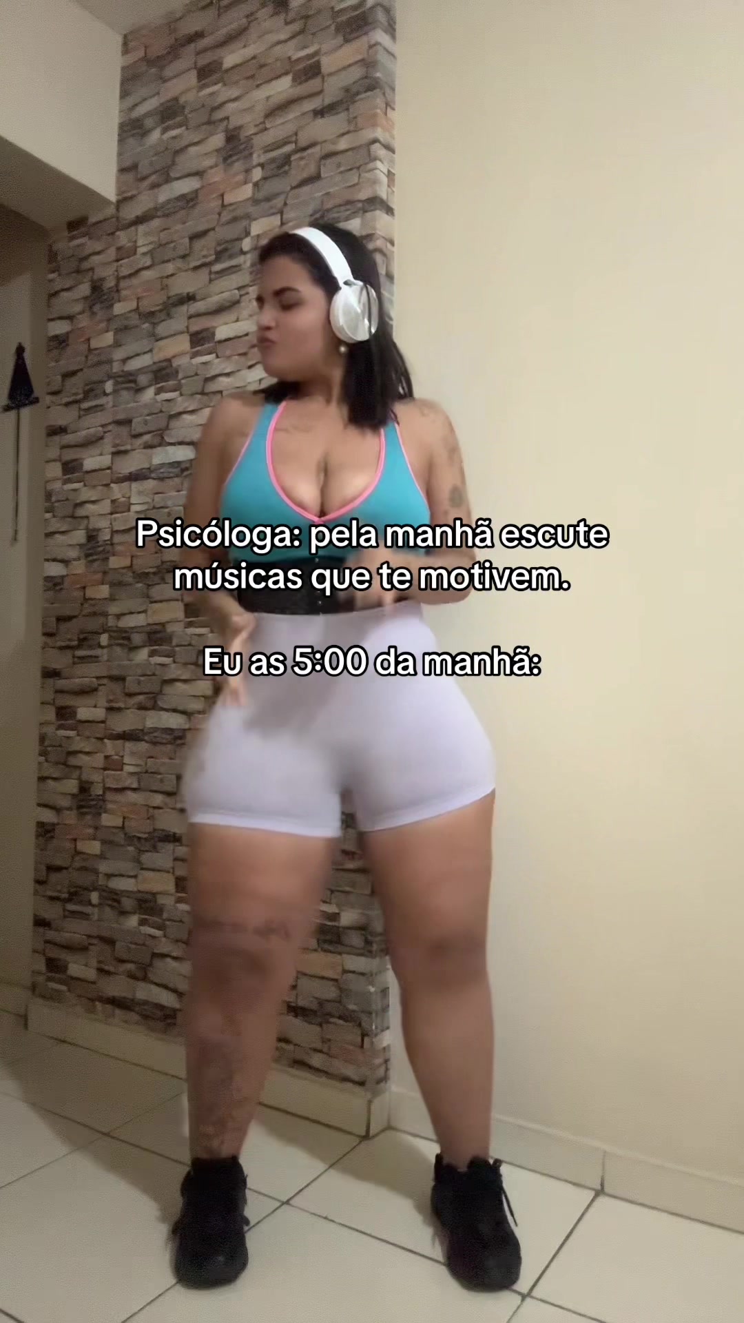 @⚡️Taissiani 🦋