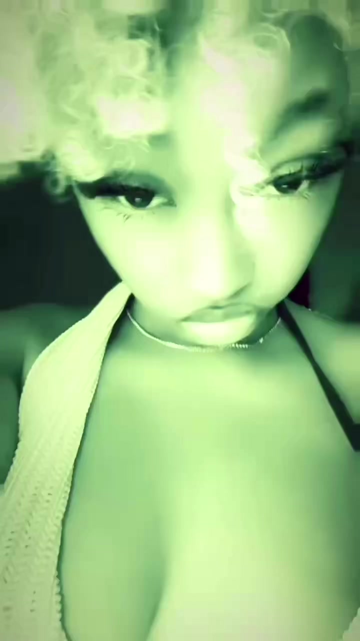 @C🥺H💕I 🖤🎀