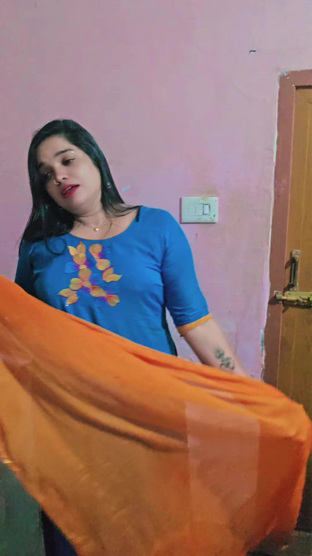 @paru👸💚🧡❤️