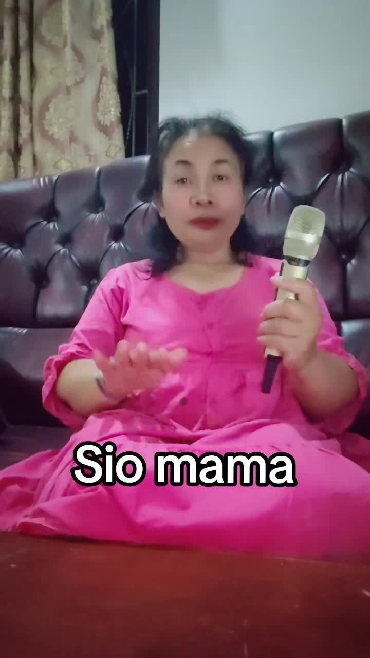 @QueenaMonza