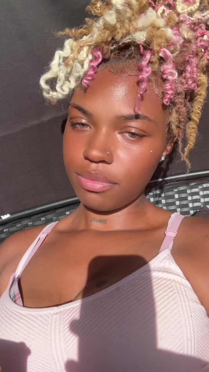 @Laniyahrena