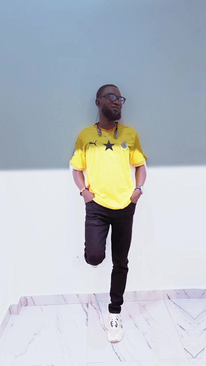 @Daakyehene4u👑