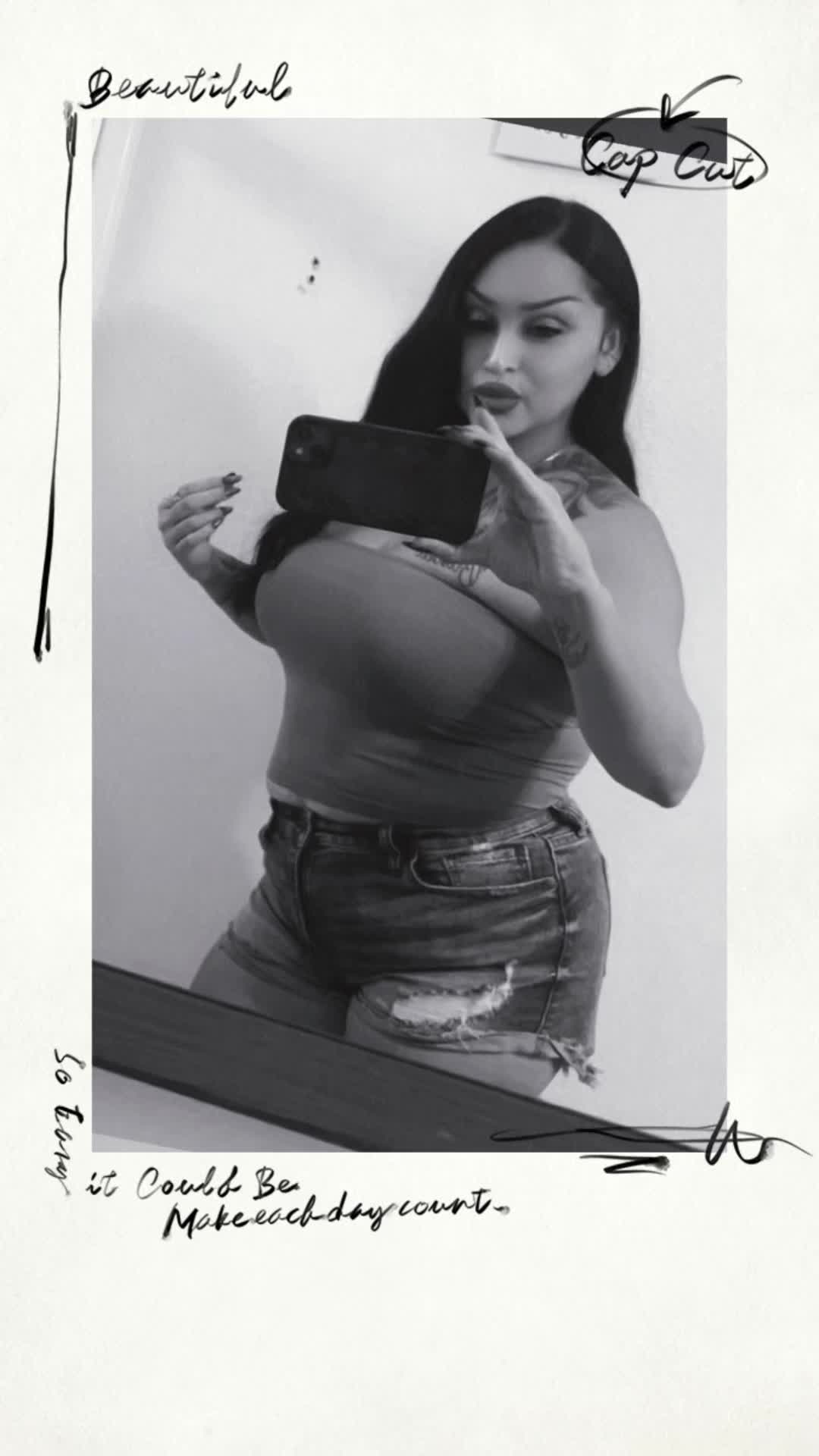 @꧁𝕱𝖆𝖑𝖑𝖔𝖓𝖒𝖔𝖓𝖎𝖖𝖚𝖊꧂
