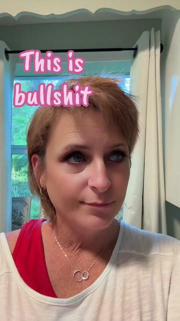 @MrsAmandaKEverett