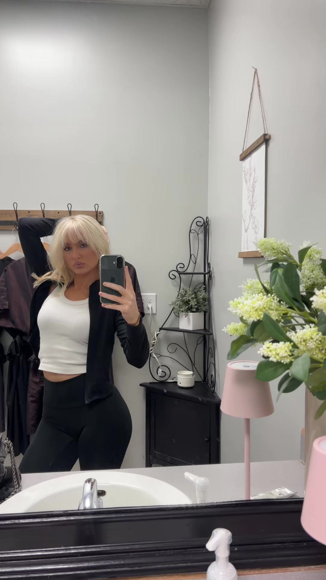 @AVA ISABELLA