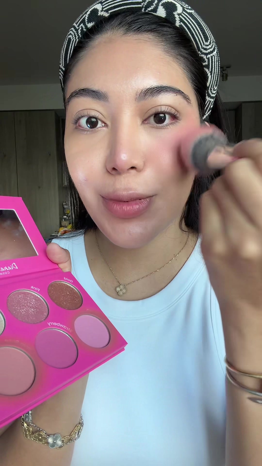 @Diana Fletes Cosmetics
