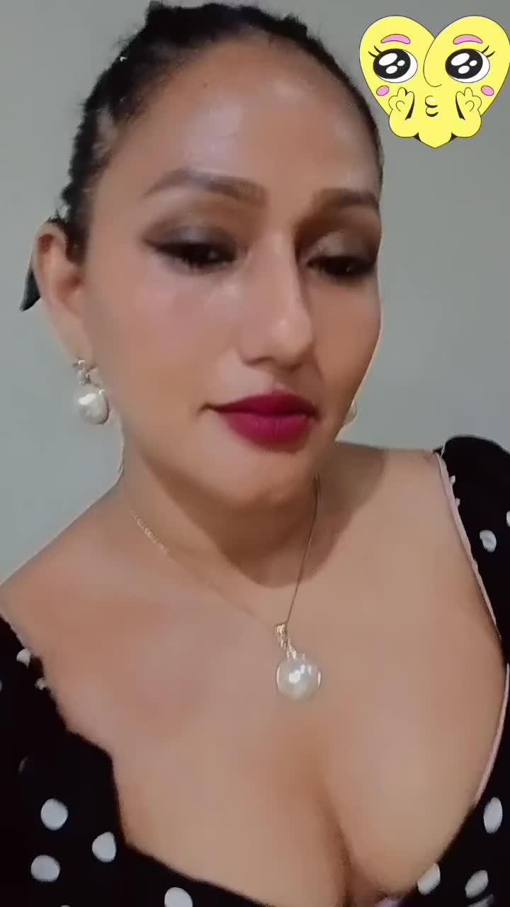 @giobaniaespinoza