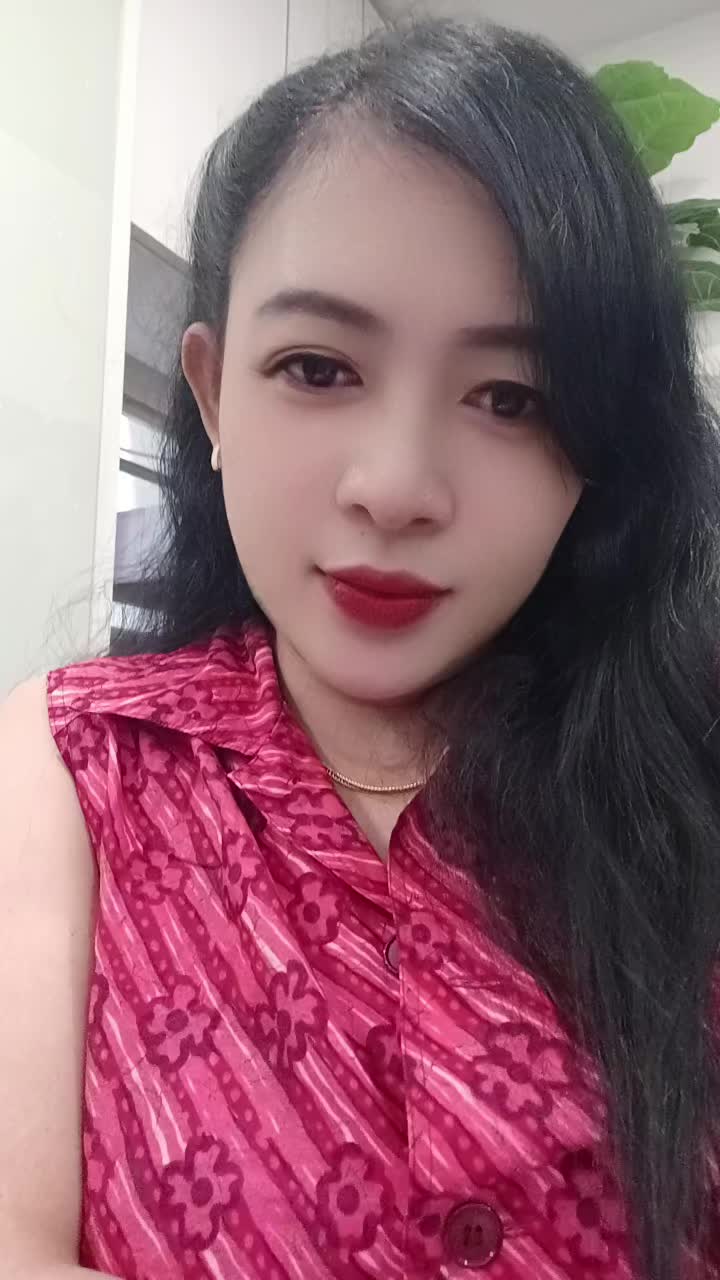 @Ling Ling🇲🇨🇭🇰