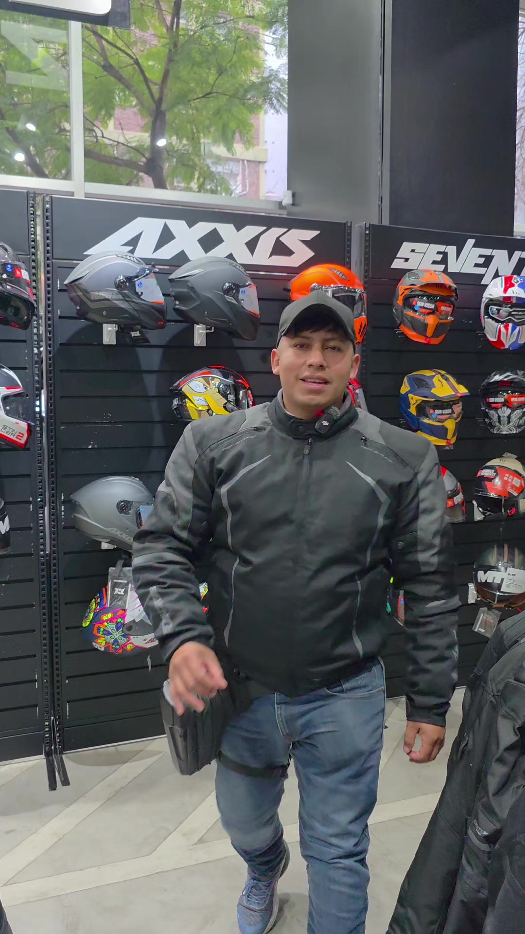 @MaccMix Motovlog
