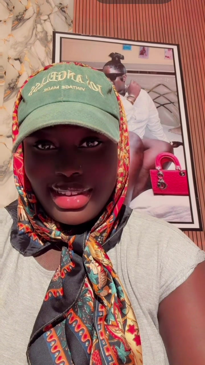 @Bbmita saliou linternational🥳