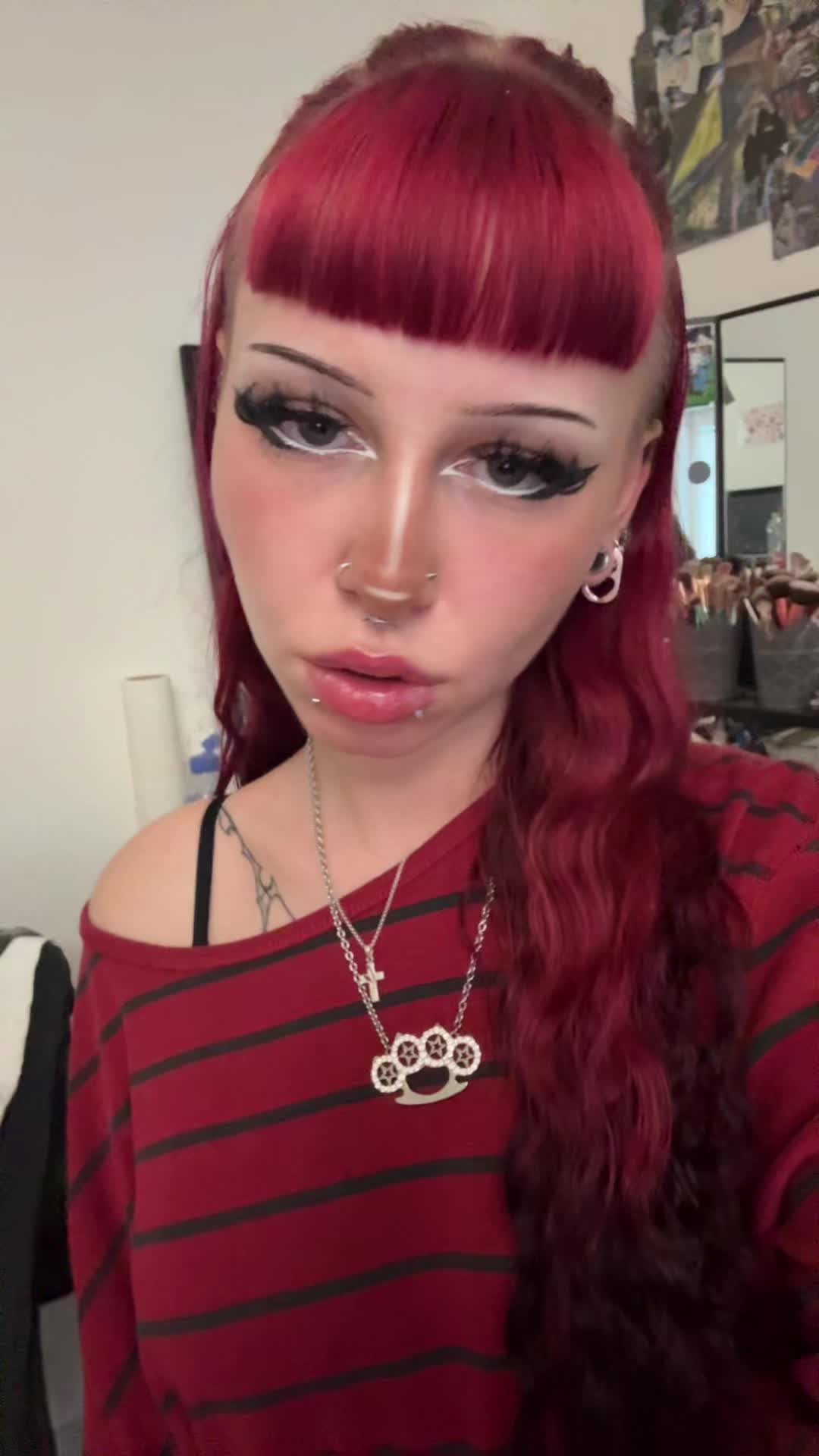@≽^•༚•🎀≼
