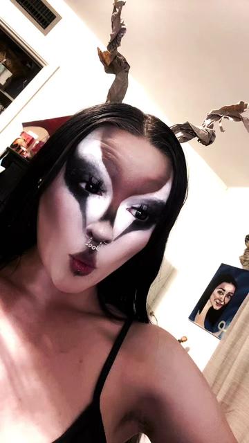 @Eve.N.Odder