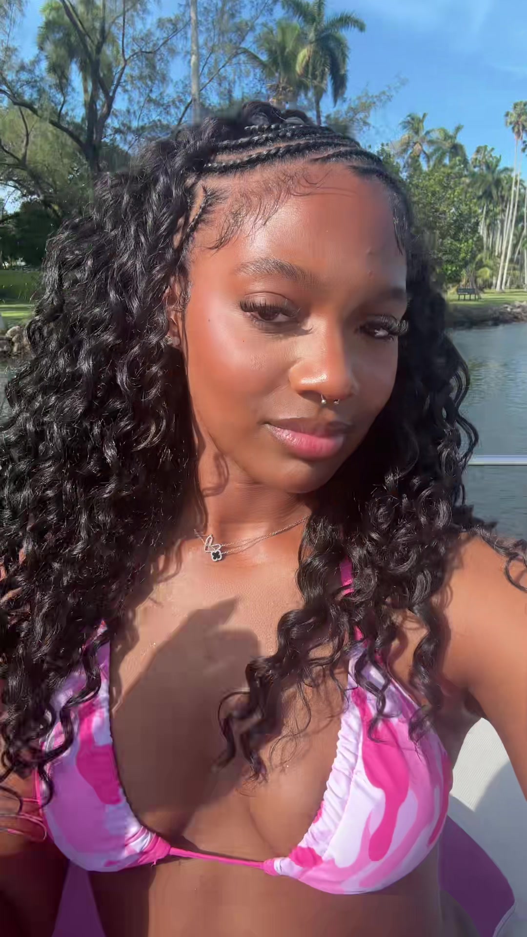 @lovesyniaa