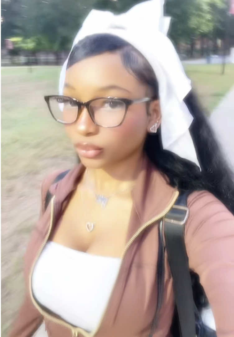 @๐ ๐ช ๐ญ ๐ข ๐ฏ โ