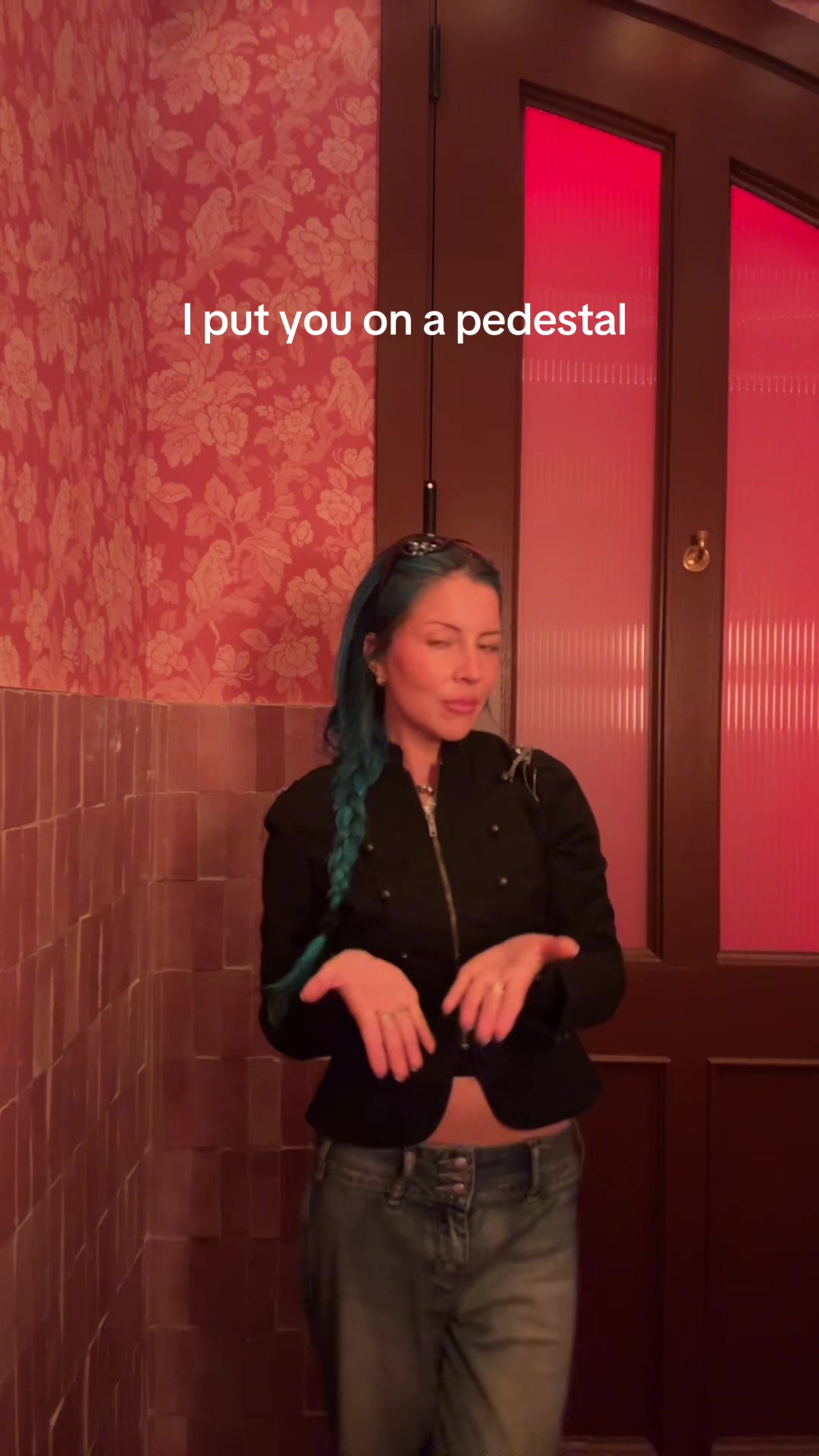 @Charlotte Sands