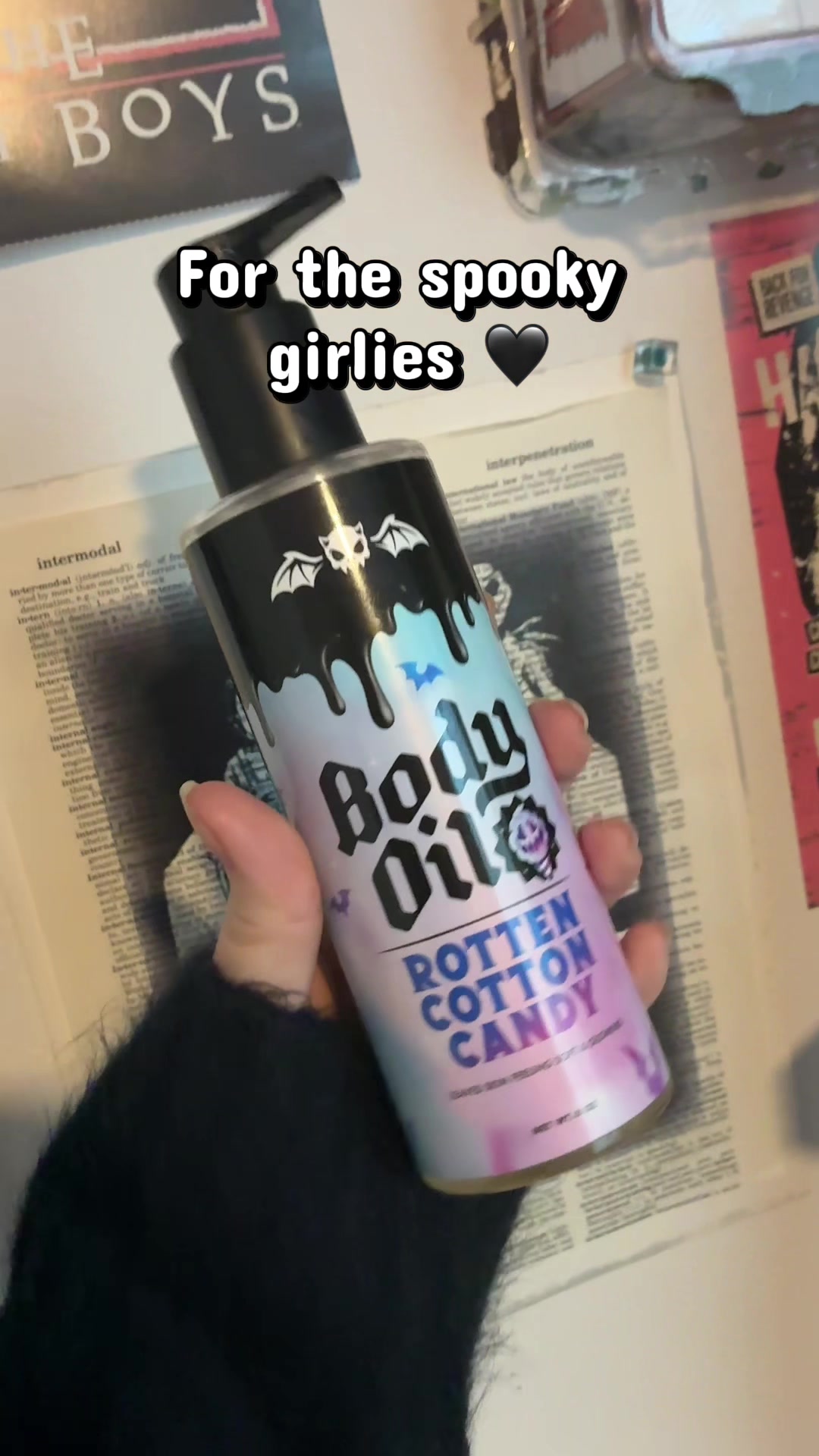 @tannieloveshorror