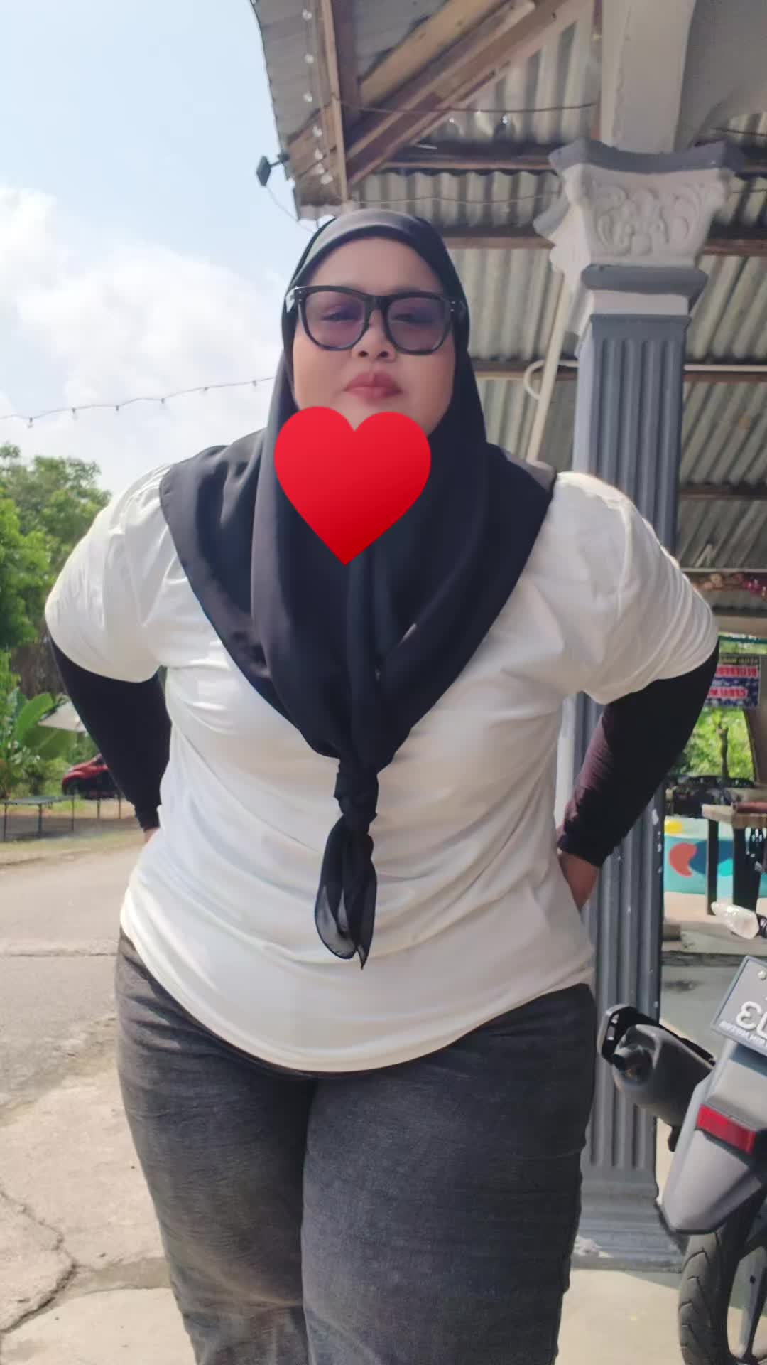 @Dora 🇲🇾 😘