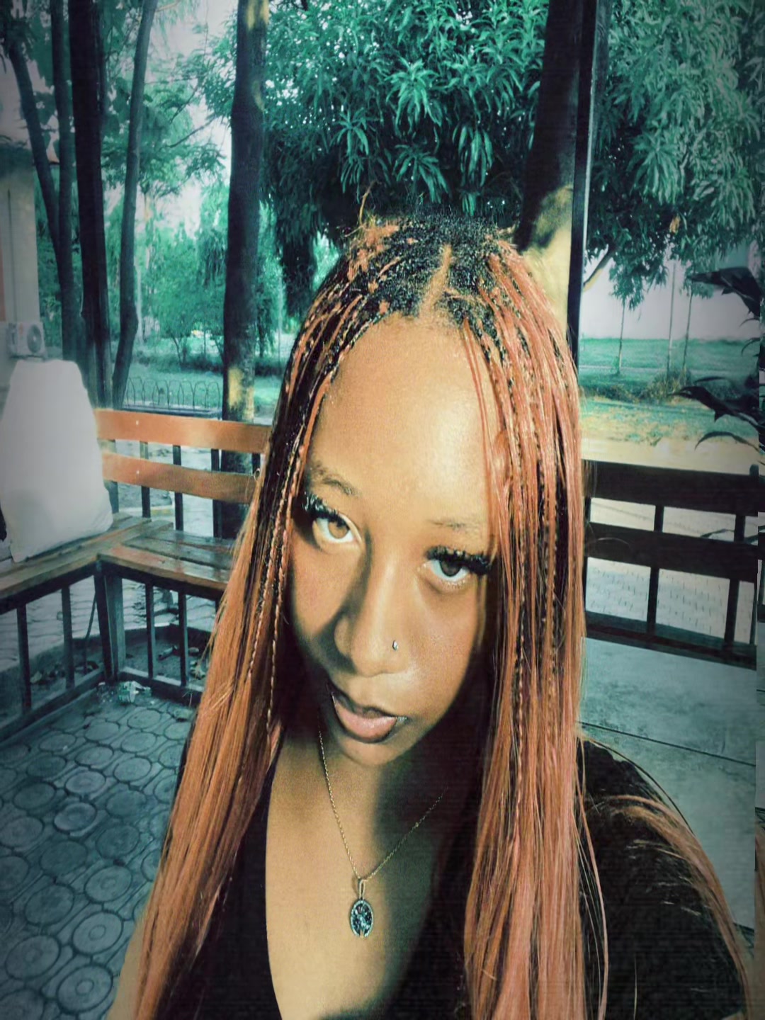 @𝑚𝑜𝑚𝑚𝑦