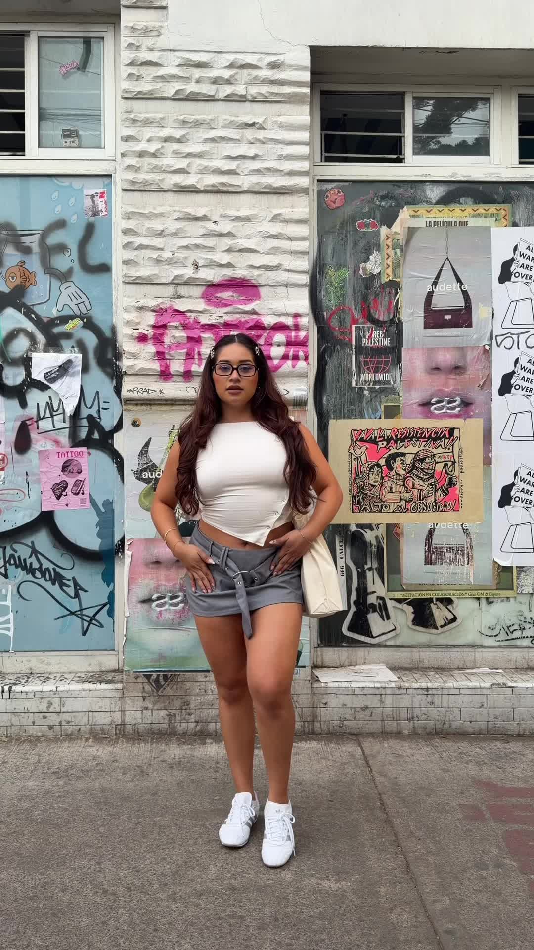 @Alondramariess