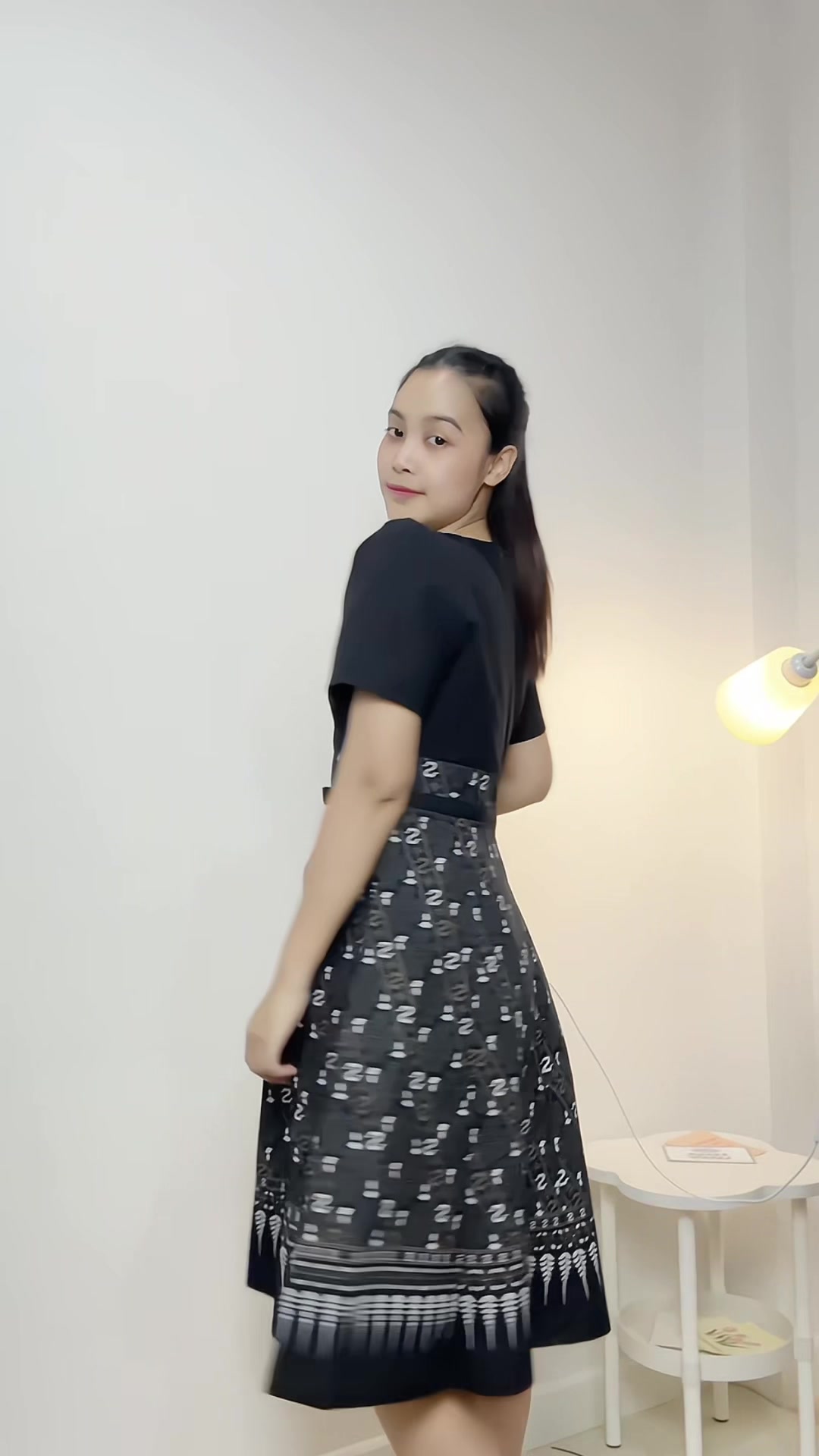 @ลัดชา ชุดเดรส