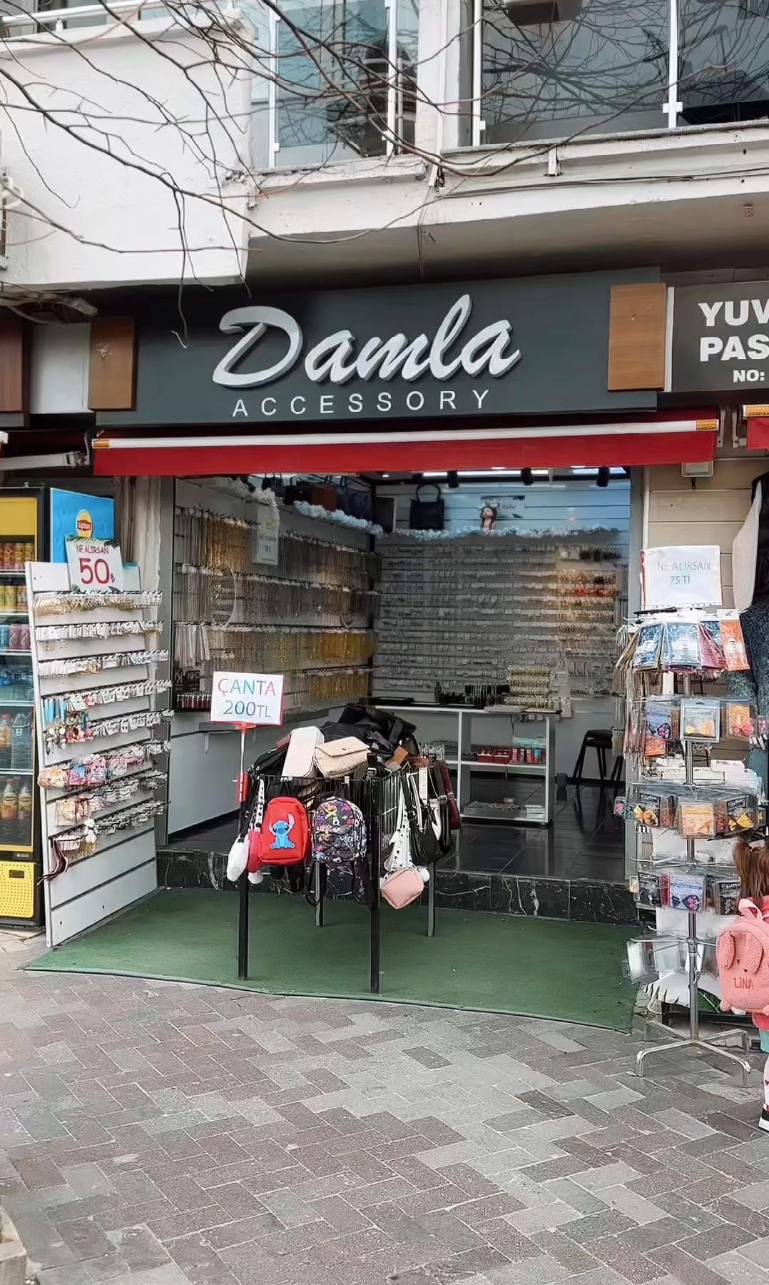 @Damla Uzar