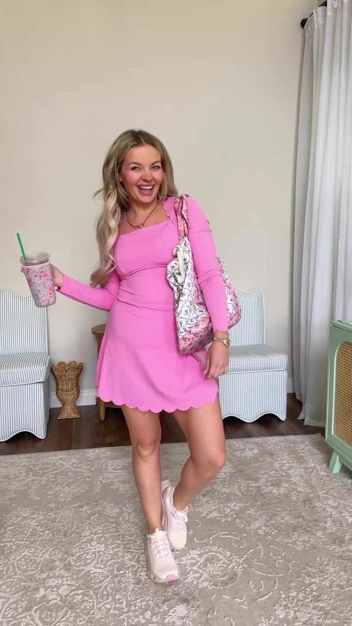 @Olivia May | Mom Style & Hacks